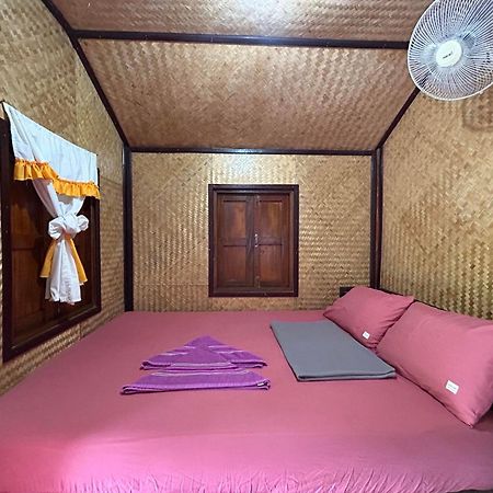 Pinks Bungalow Hotel Baan Tai Luaran gambar