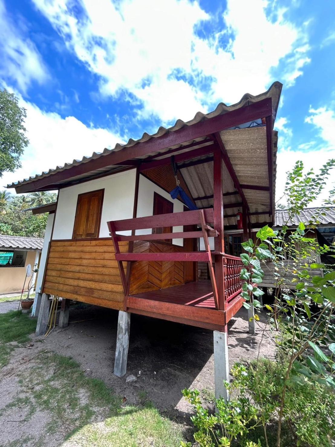 Pinks Bungalow Hotel Baan Tai Luaran gambar