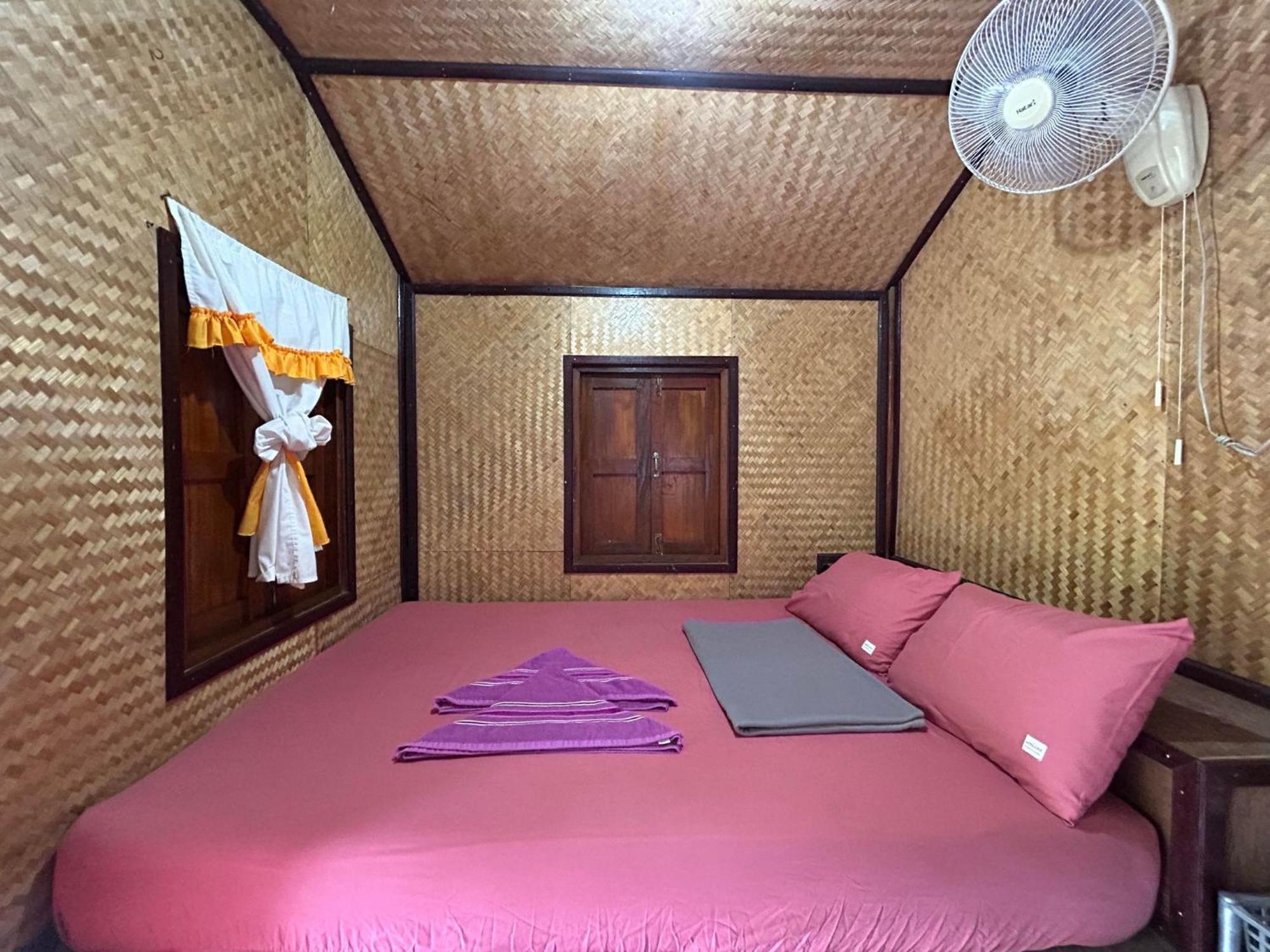 Pinks Bungalow Hotel Baan Tai Luaran gambar